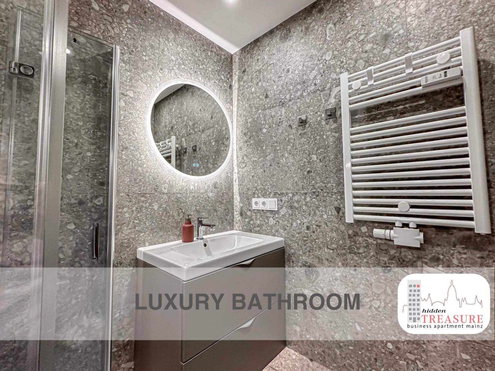 Hidden Treasure Business Apartment Mainz - Fantastic Rhine View In Center Of Mainz Old Town Bagian luar foto